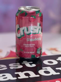 Crush Strawberry Soda 355ml
